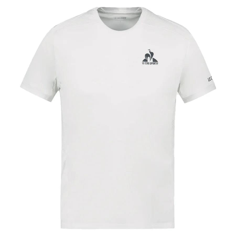 The Le Coq Sportif Pro Men's Tennis T-Shirt in Optical White, by K-Swiss, showcases a small "Le Coq Sportif" logo on the upper left chest and sleeve. Made from breathable polyester, this shirt offers a timeless design featuring short sleeves and a round neckline to ensure freedom of movement during play.